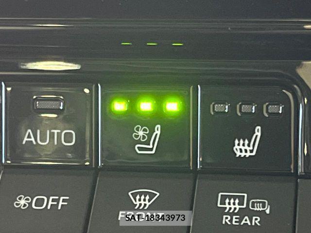 Toyota CROWN ESTATE 2025-09 6715912-6