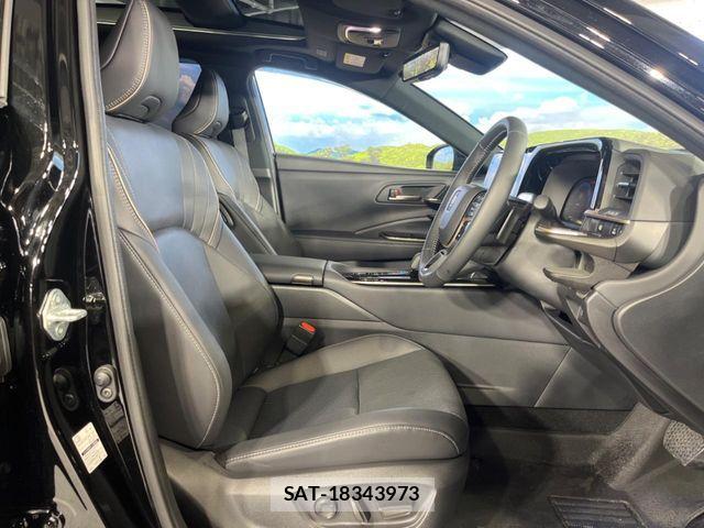 Toyota CROWN ESTATE 2025-09 6715912-7