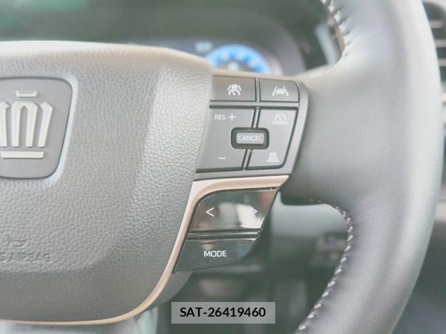 Toyota CROWN ESTATE 2025-06 6715913-15
