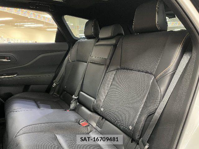 Toyota CROWN ESTATE 2025-06 6751122-12