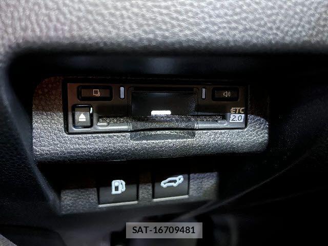 Toyota CROWN ESTATE 2025-06 6751122-15