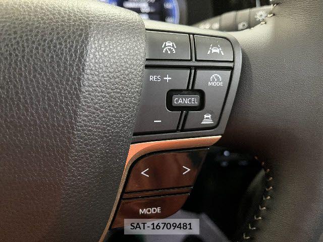 Toyota CROWN ESTATE 2025-06 6751122-17