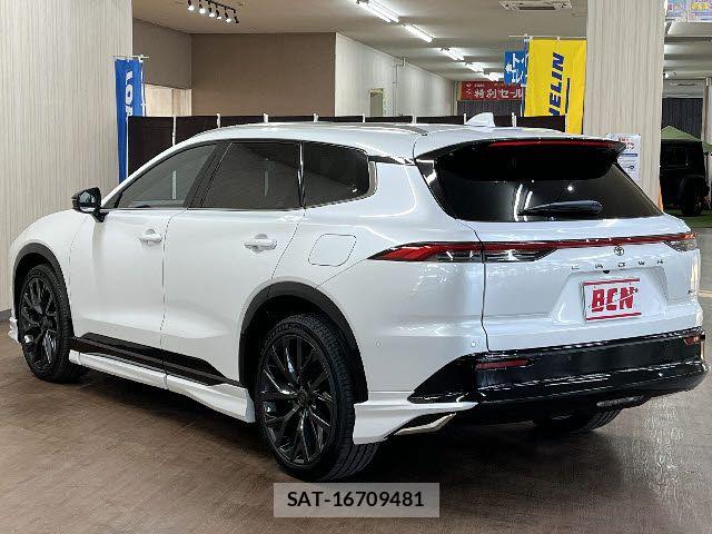 Toyota CROWN ESTATE 2025-06 6751122-8