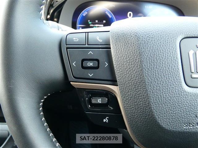 Toyota CROWN ESTATE 2025-05 6814368-9