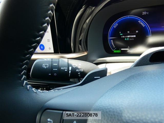 Toyota CROWN ESTATE 2025-05 6814368-10