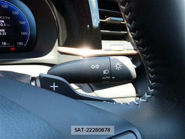 Toyota CROWN ESTATE 2025-05 6814368-12