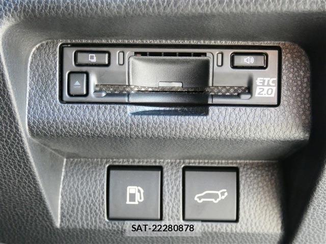 Toyota CROWN ESTATE 2025-05 6814368-22