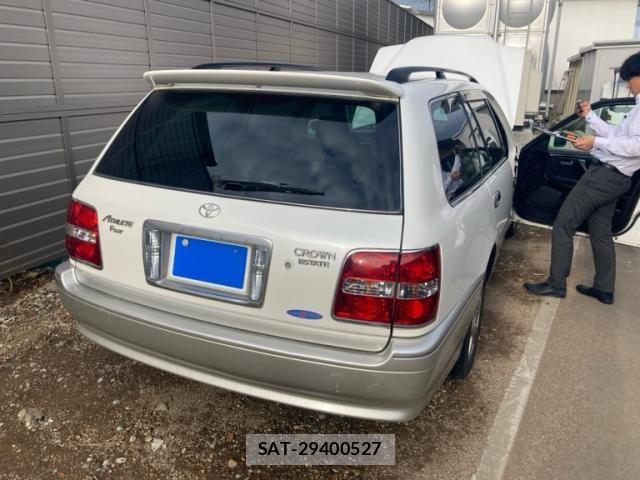 Toyota CROWN ESTATE 2002-09 7058036-1