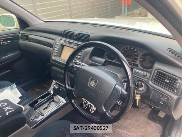 Toyota CROWN ESTATE 2002-09 7058036-8