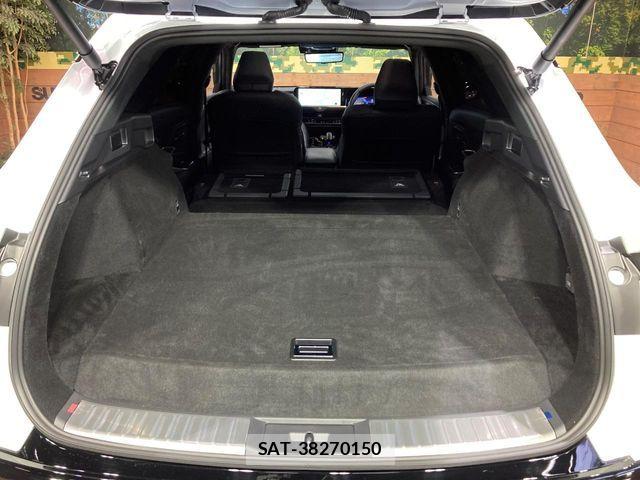 Toyota CROWN ESTATE 2025-08 7058029-9