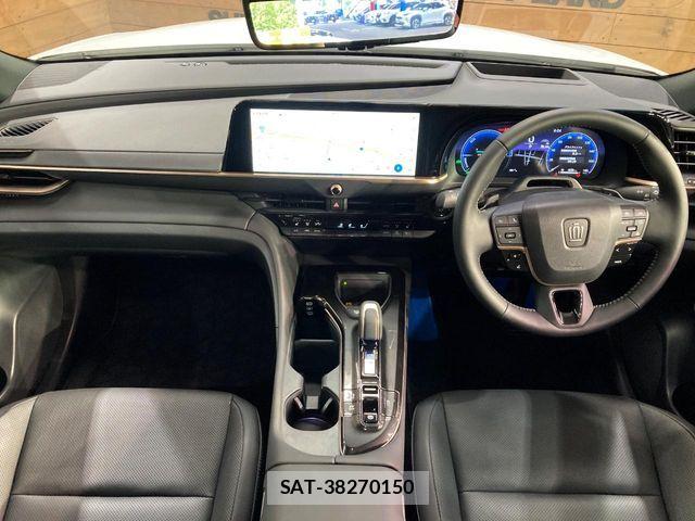 Toyota CROWN ESTATE 2025-08 7058029-1