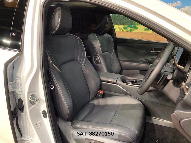 Toyota CROWN ESTATE 2025-08 7058029-7
