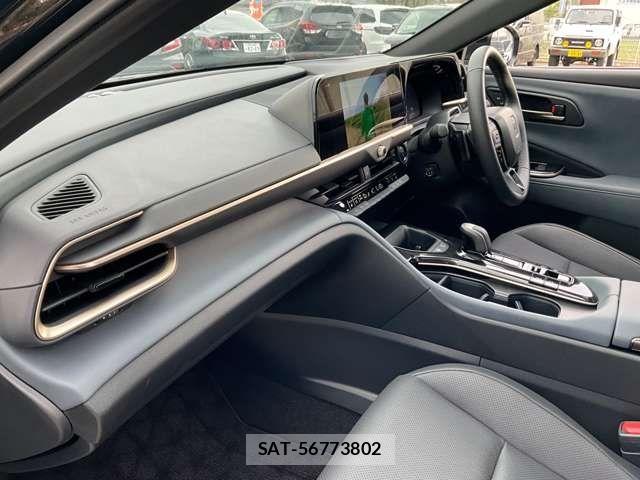 Toyota CROWN ESTATE 2025-07 7216532-23