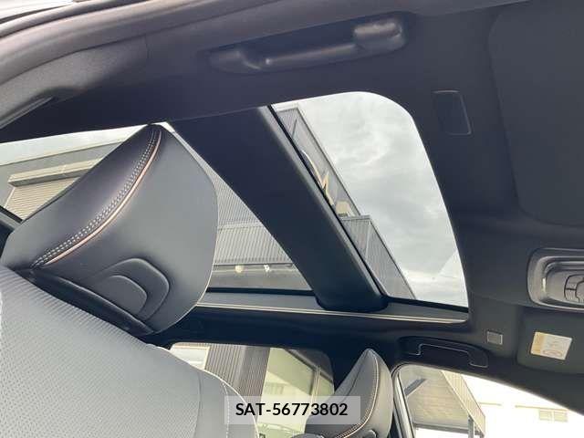 Toyota CROWN ESTATE 2025-07 7216532-24
