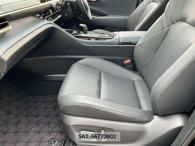 Toyota CROWN ESTATE 2025-07 7216532-25