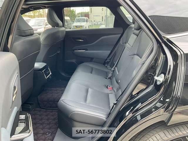 Toyota CROWN ESTATE 2025-07 7216532-26