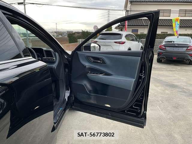 Toyota CROWN ESTATE 2025-07 7216532-8