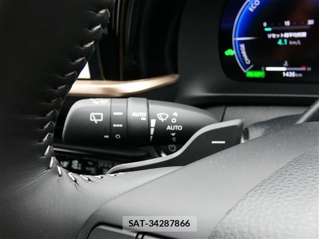 Toyota CROWN ESTATE 2026-01 7216533-12