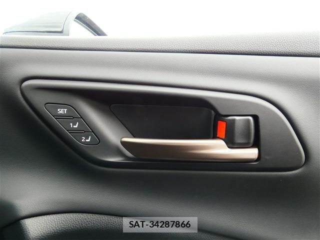 Toyota CROWN ESTATE 2026-01 7216533-24
