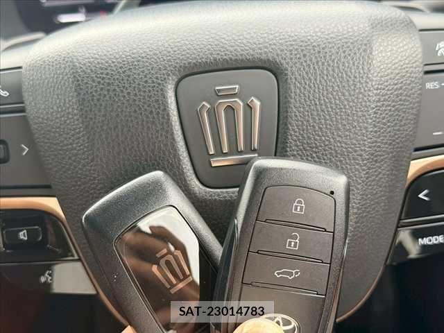 Toyota CROWN ESTATE 2025-07 7216535-22