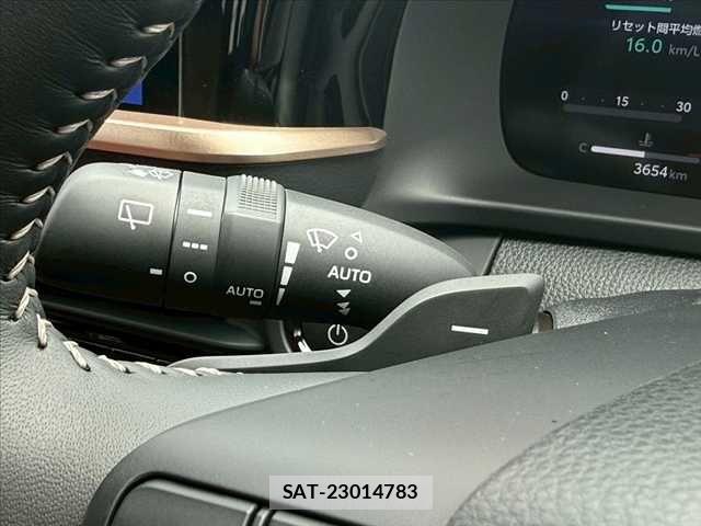 Toyota CROWN ESTATE 2025-07 7216535-25
