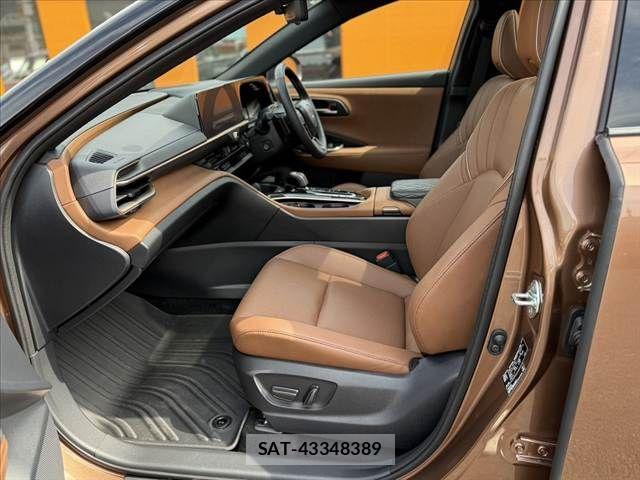 Toyota CROWN ESTATE 2025-10 7216531-16