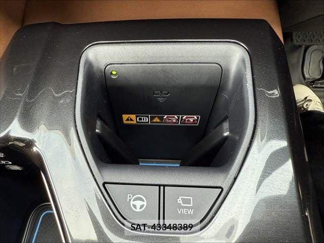 Toyota CROWN ESTATE 2025-10 7216531-26