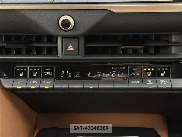 Toyota CROWN ESTATE 2025-10 7216531-27