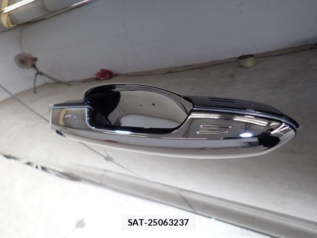 Toyota CROWN ESTATE 2025-07 7271740-11