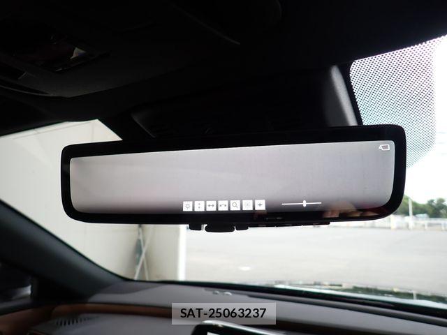 Toyota CROWN ESTATE 2025-07 7271740-19