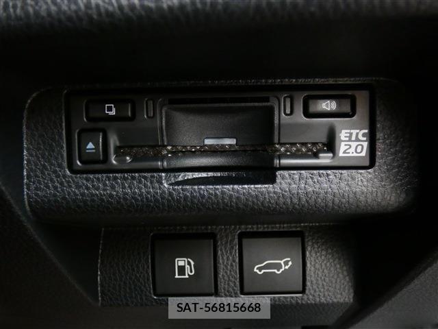 Toyota CROWN ESTATE 2025-05 7391698-17