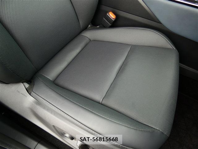 Toyota CROWN ESTATE 2025-05 7391698-22