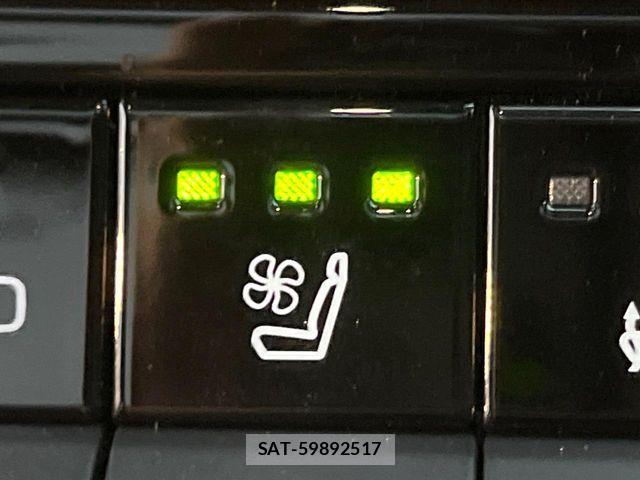 Toyota CROWN ESTATE 2025-05 7391695-6