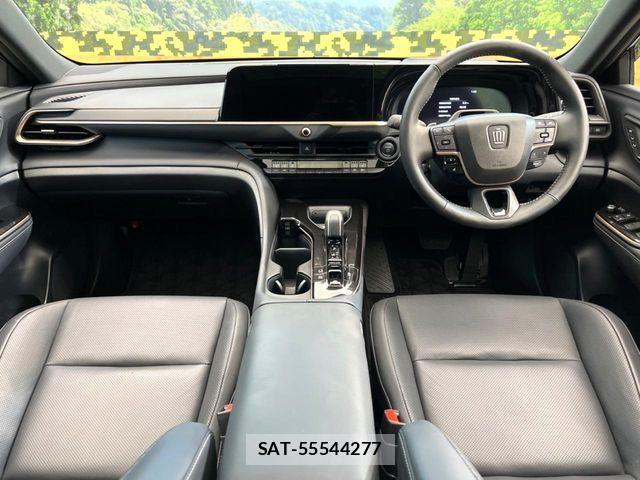 Toyota CROWN ESTATE 2025-05 7453645-1