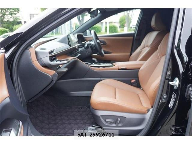 Toyota CROWN ESTATE 2025-05 7561973-17