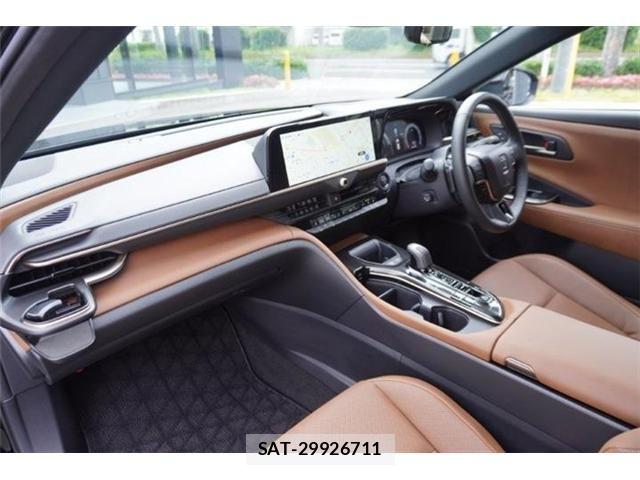 Toyota CROWN ESTATE 2025-05 7561973-26
