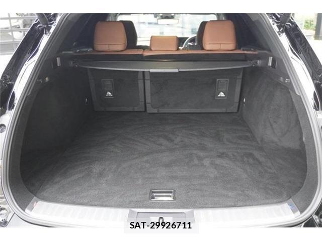 Toyota CROWN ESTATE 2025-05 7561973-6