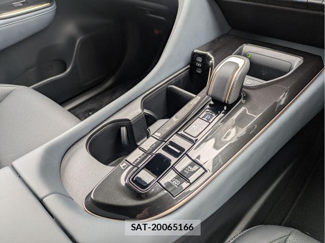 Toyota CROWN ESTATE 2025-07 7722143-22