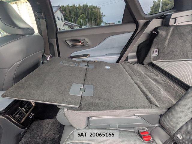 Toyota CROWN ESTATE 2025-07 7722143-27