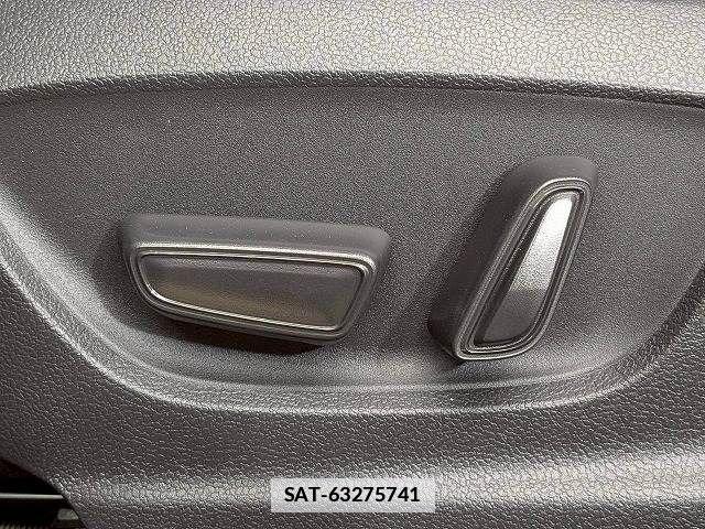Toyota CROWN ESTATE 2025-10 7783765-11