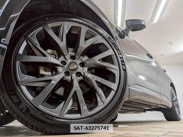 Toyota CROWN ESTATE 2025-10 7783765-19