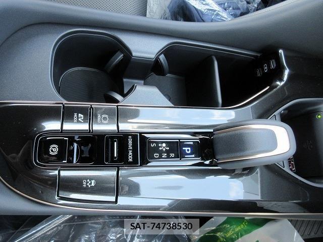 Toyota CROWN ESTATE 2025-06 7875877-16