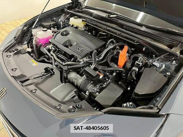 Toyota CROWN ESTATE 2025-11 7961025-17
