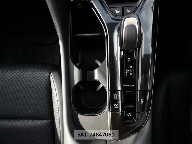 Toyota CROWN ESTATE 2025-08 8034995-9