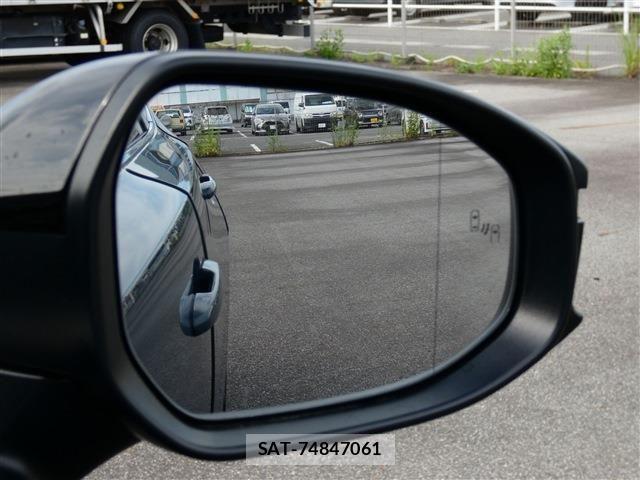 Toyota CROWN ESTATE 2025-08 8034995-22