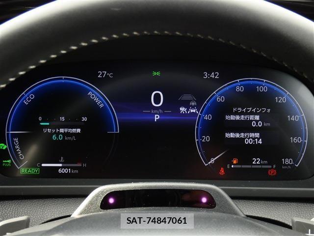 Toyota CROWN ESTATE 2025-08 8034995-3