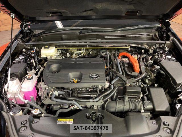 Toyota CROWN ESTATE 2025-04 8207000-17