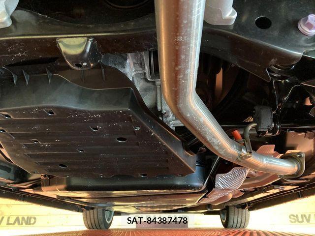 Toyota CROWN ESTATE 2025-04 8207000-18