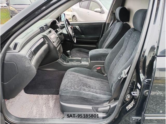 Toyota CROWN ESTATE 2003-09 8207002-18