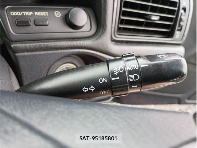 Toyota CROWN ESTATE 2003-09 8207002-29